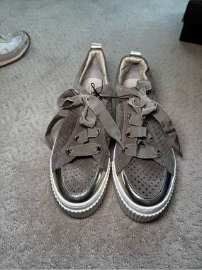 AGL Grey Suede Platform Sneakers with Metallic Toe and White Sole size 6 - NWT